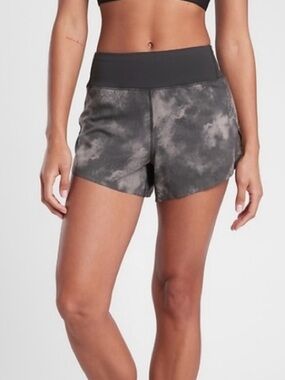 Athleta Run With It Nebula 3.5” Shorts